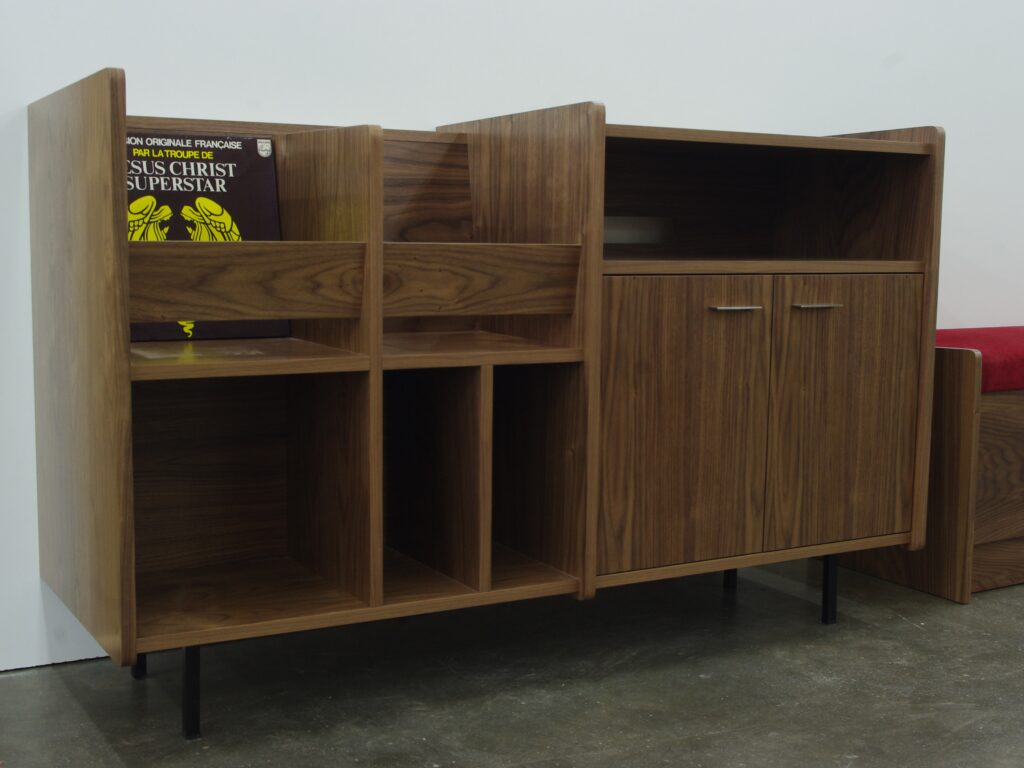 meuble Hi-fi noyer américain 2