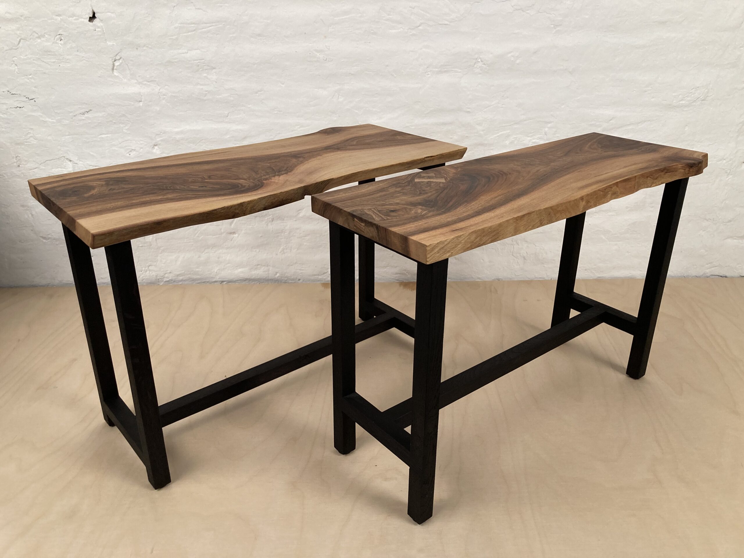tables d'appoint noyer 3